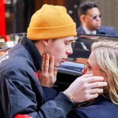 欧美情侣双人微信头像吧 欧美头像图片大全 -【爱个性】