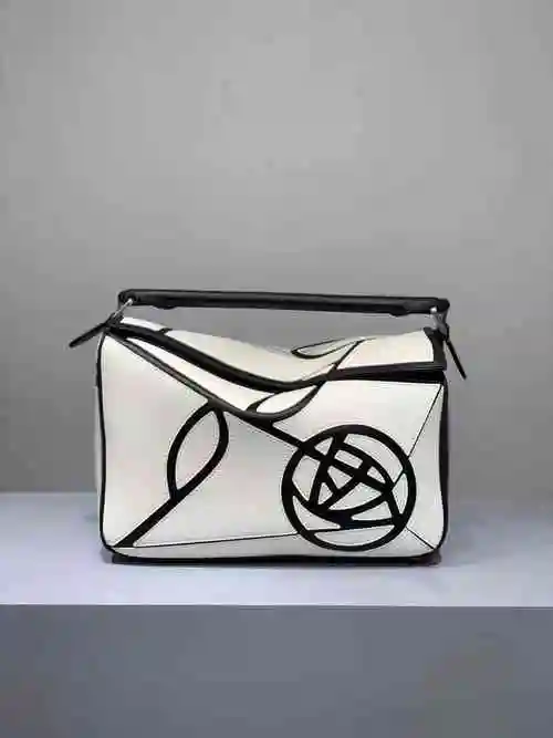 罗意威/loewe mackintosh玫瑰花系列puzzle中号几何包