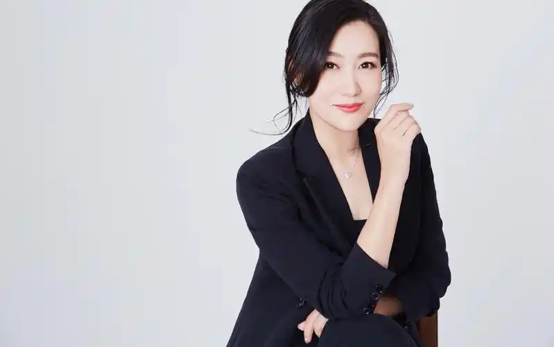 谭晶携手钢琴家威尔斯唱响英国阿尔伯特音乐厅伦敦音乐会新闻发布会