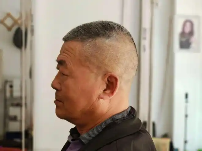 百变帅气的夏日发型,简单还有型,很多男士都在剪|飞机头|刘海|寸头