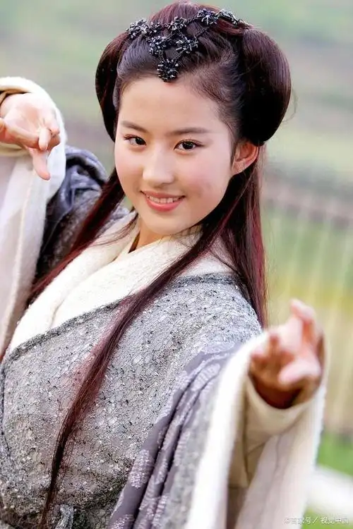 刘亦菲诸神时代闯出来的超一线女星