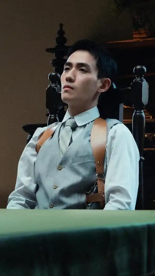 转发:《叛逆者》爱奇艺2021年电视剧热度破9000,2021年豆瓣8分以上