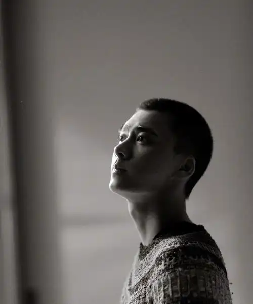 经得起寸头考验才是真帅气任嘉伦肖战谁的寸头杀到了你