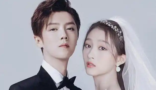 鹿晗关晓彤东京被偶遇出行越来越有夫妻相难道是好事将近