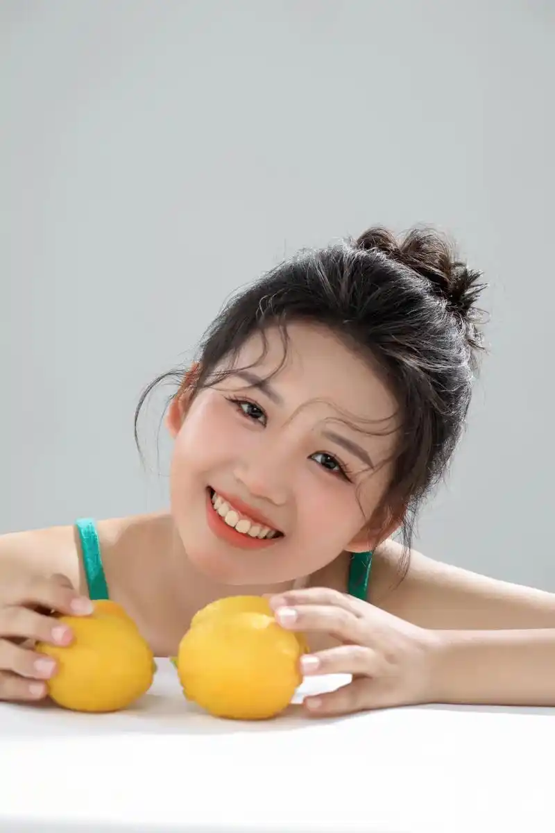 檬妹专属93灵气十足的水果系肖像!#笑容最治愈的女孩 #水果 - 抖音