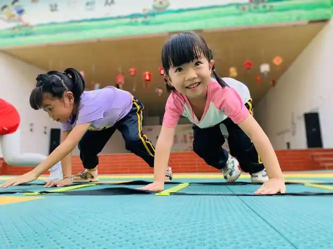 "我运动,我健康,我快乐"金鹰幼儿园宝贝们的体能课 - 美篇