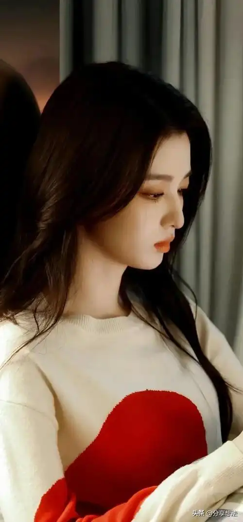 王楚然明星壁纸(20)|我的人间烟火_网易订阅