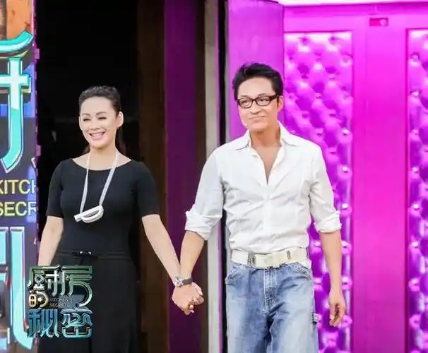 徐静蕾说自己19岁之后没缺过男人,宁静比她更狠,说自己从未单身过.