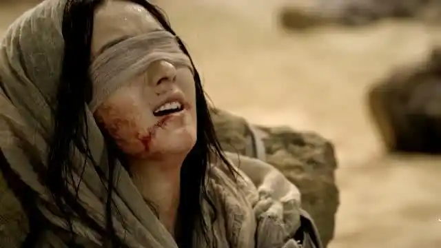 花千骨花千骨被流放到蛮荒吃进苦头