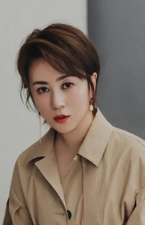 马丽性感优雅写真图片