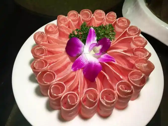 十二年品质不变的老字号肥牛火锅让你见识什么才是真正的小鲜肉