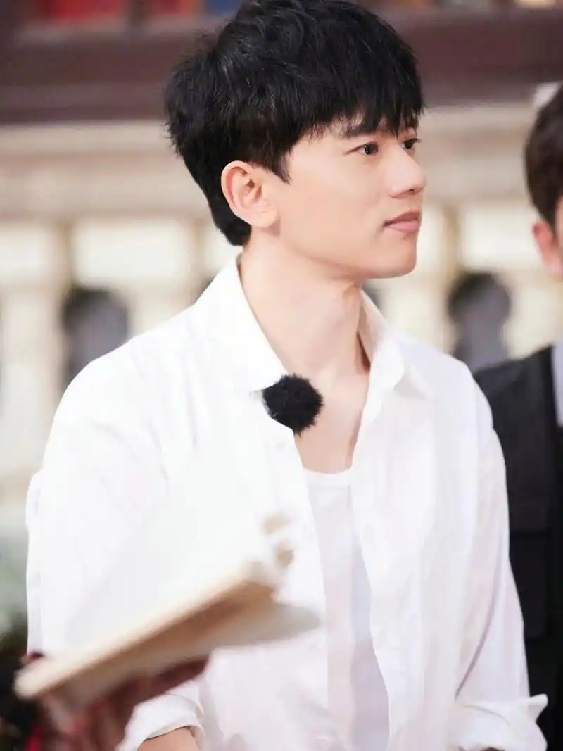 张杰美图帅照分享 持续更新张杰帅照!