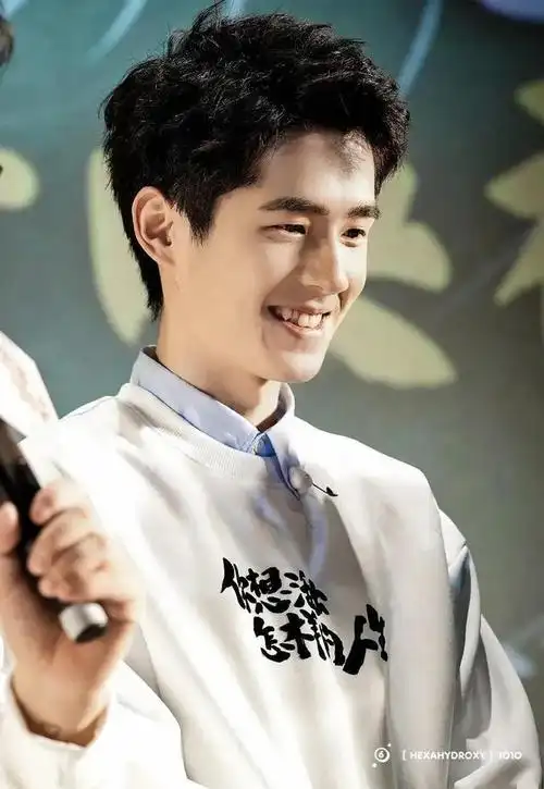 刘昊然跟周冬雨分手后,颜值回春,少年感满满|男神|张子枫_网易订阅