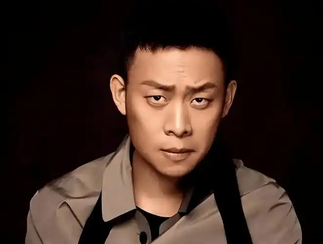 厚唇,眯眼,歪脸,这7个明星不符合传统审美,却招人喜欢_张译_王宝强