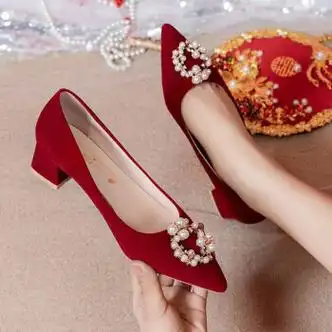 阿猫顿红色秀禾婚鞋女粗跟新娘鞋2023年新款中式敬酒鞋结婚高跟鞋不累