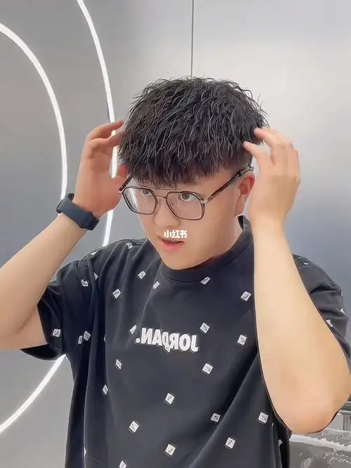 男士发型参考学生党上班族职场男士首选男生发型推荐摩根烫钢架烫锡纸