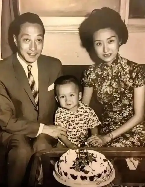 吧不难理解为啥叫伊能静小歌女了庾澄庆母亲是国剧名伶,家世差距不言