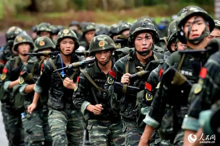 高清:武警特战队员"魔鬼周"训练打造反恐利刃