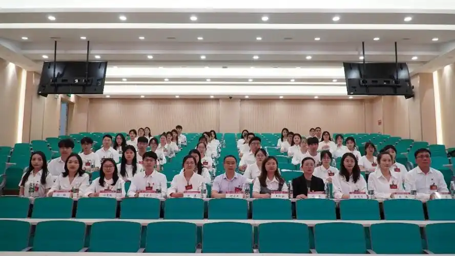 共青团南京中医药大学翰林学院第四次代表大会顺利召开