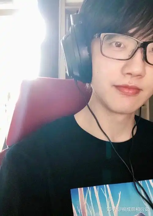 为什么过了这么多年我们依然爱许嵩