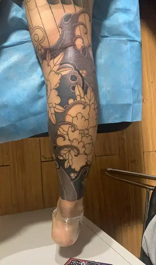 日式老传统添加花腿纹身图片_腿部老传统纹身图案(3)_云南省昆明市