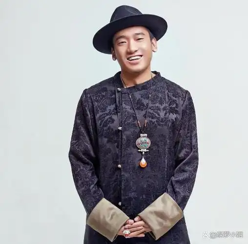 2017年中国好声音冠军是扎西平措,1986年1月1日出生于西藏自治区