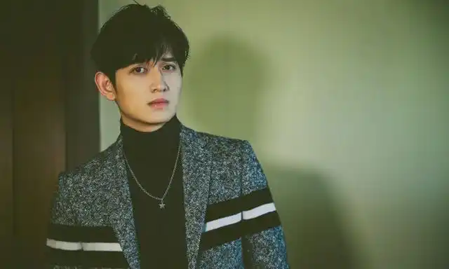 娱乐圈里身高一米九左右的十八位男明星,你都认识?_zzd_学生时代