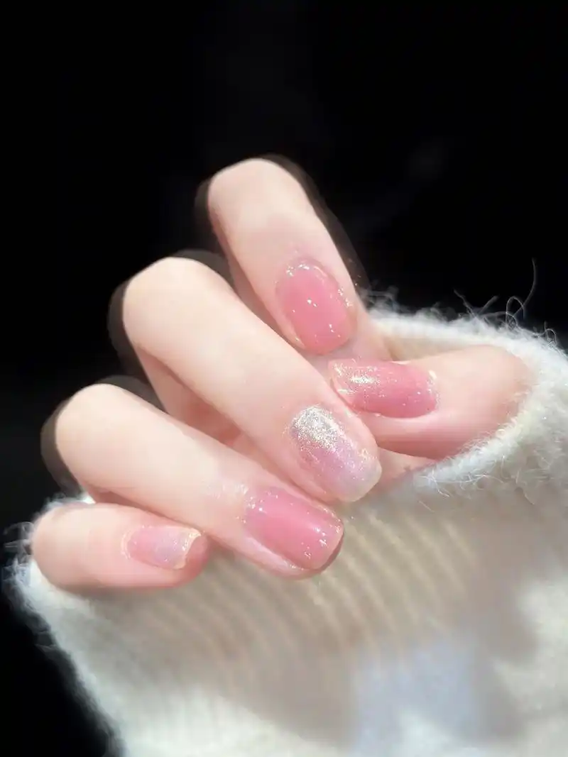 今日也是元气温柔的小女生.#夏日美甲 #抖音网红美甲 #短指 - 抖音