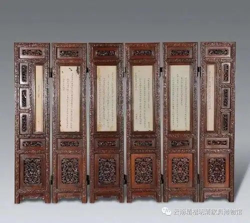 古代的房屋大都是土木建构的院落形式,为了挡风,古人便开始制造屏风