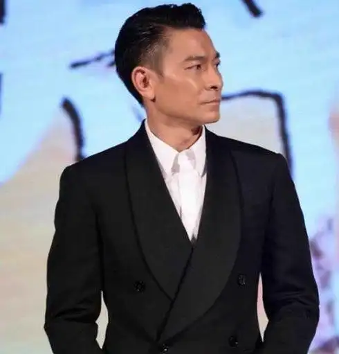 李修贤近期生活