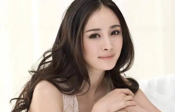 内地娱乐圈顶流女明星杨幂
