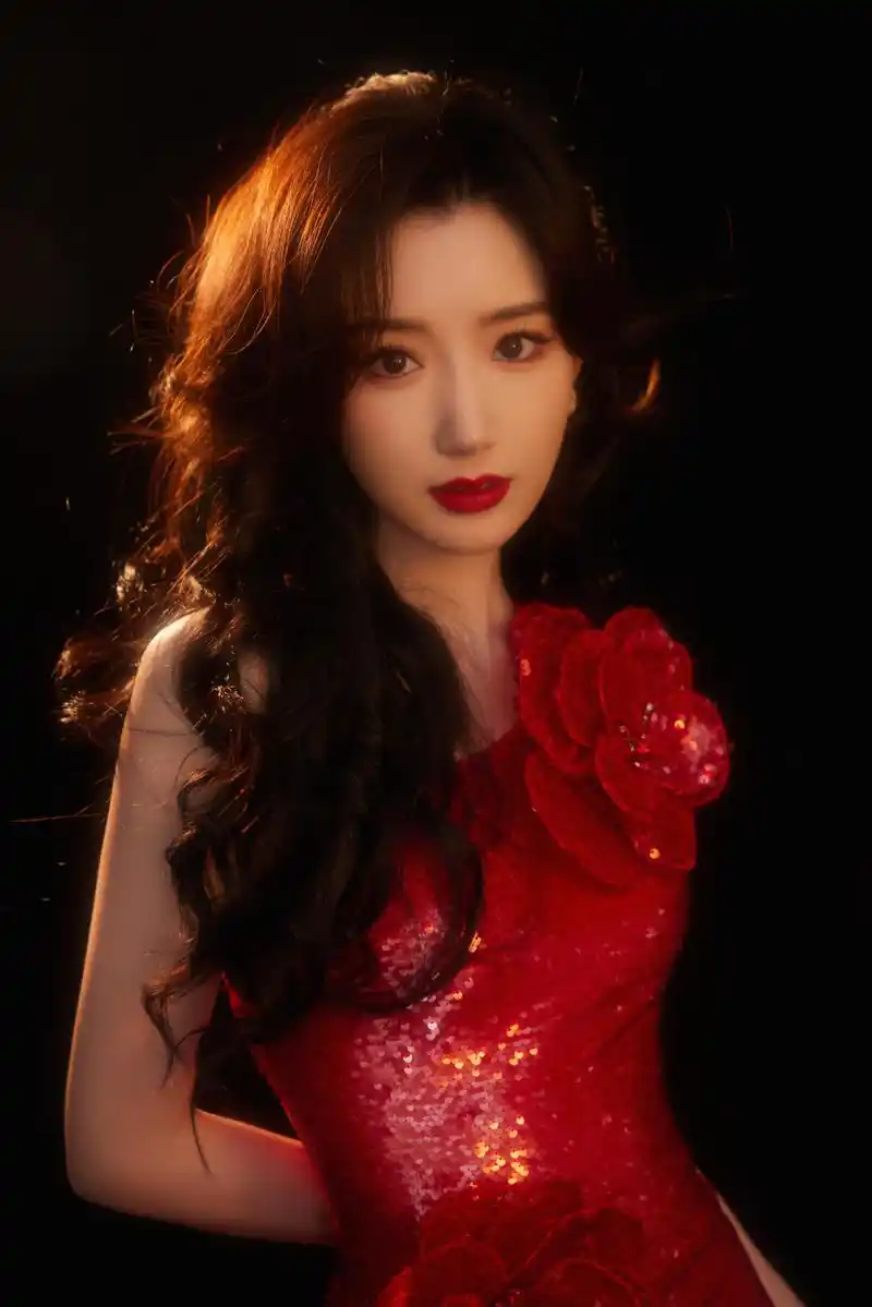 哇塞…毛晓彤也太漂亮了吧!