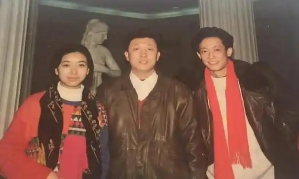 王志文年轻时算不算大帅哥?同学说没想过他能红,却成30年前顶流