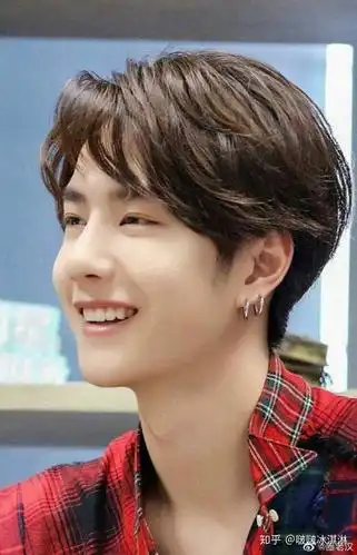 今天是王一博出道1997天的日子mtjj有什么想对一博说的吗