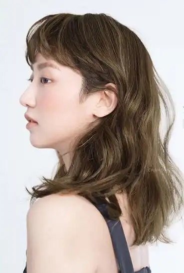 棕色控别错过!今年秋冬换上这几款温柔茶色调,颜值立刻提升!