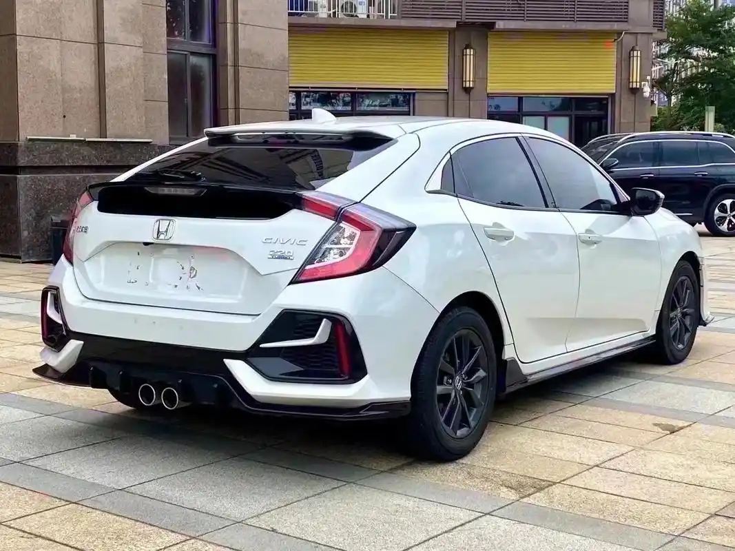 21年上牌本田两箱思域2021款hatc