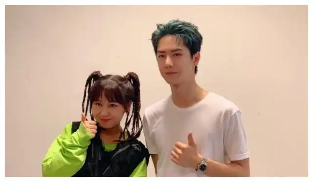 王一博的这些合照都有一个共同点,你发现没?