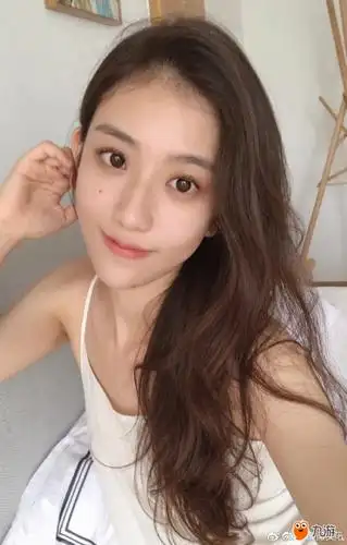 气质女生,你给几分_游戏综合区论坛_九游论坛