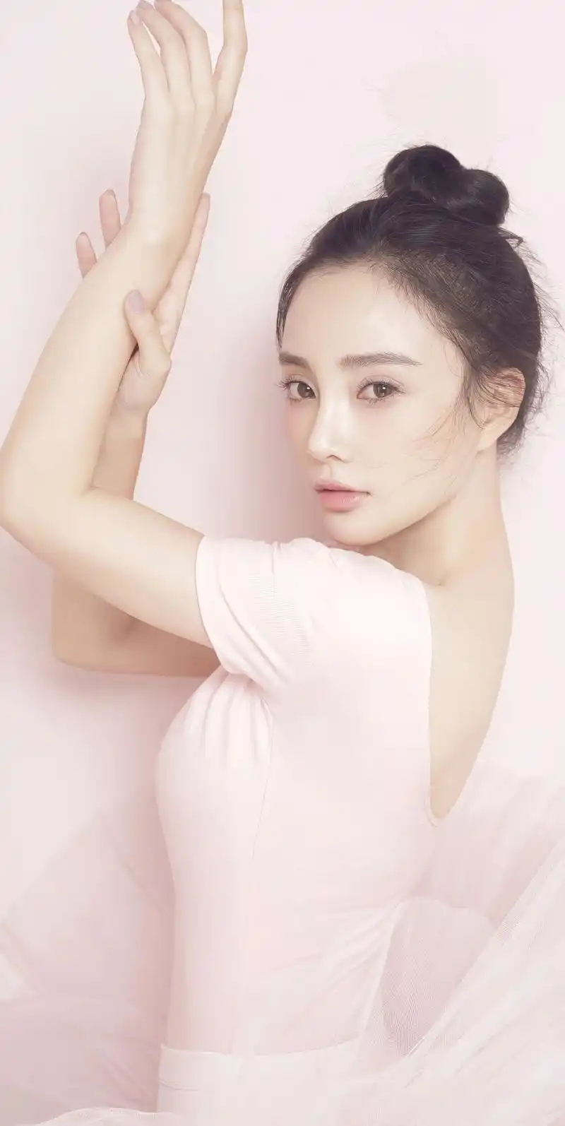 李小璐高清写真图集,皮肤白皙,美丽动人