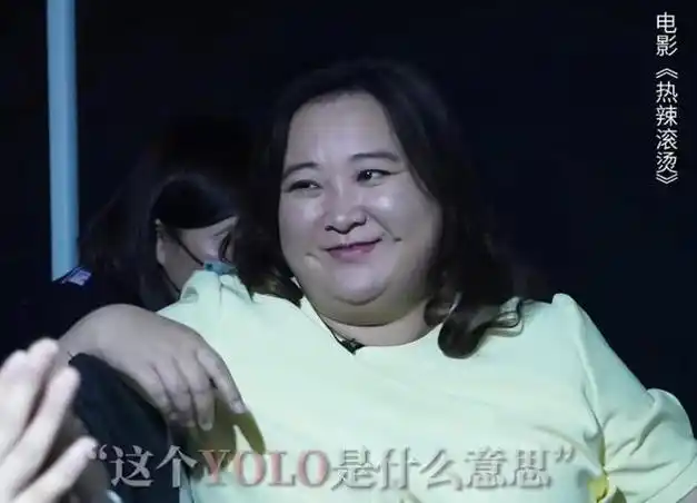 贾玲海报疑抄袭日本构图内容如同复制粘贴被嘲讽不如原版生动