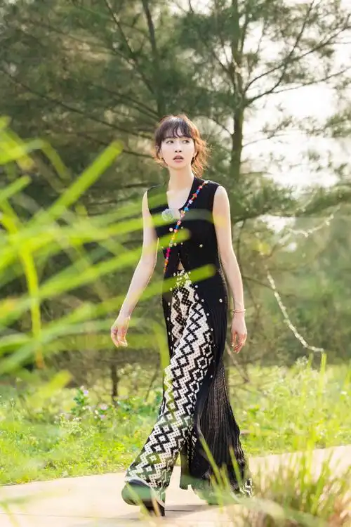 宋茜五十公里桃花坞