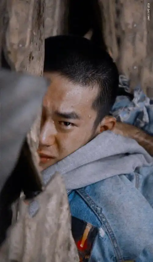 少年的你日本版新镜头#《少年的你》日本版中小北骑摩托车漂移敌侣