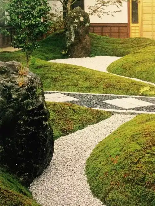 日本高僧设计的枯山水