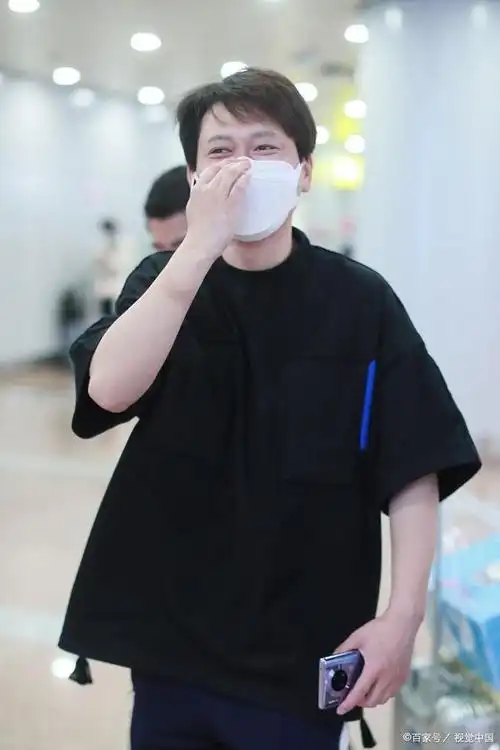 相比,德云社七队有着更多受到郭德纲赏识的徒弟,包括孟鹤堂,周九良