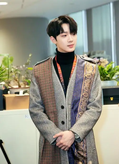 赖冠霖/ - 堆糖,美图壁纸兴趣社区