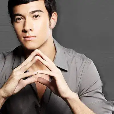 揭秘鬼鬼吴映洁男友 中美混血儿魅力十足