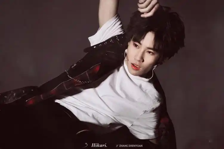 张真源 - 堆糖,美图壁纸兴趣社区