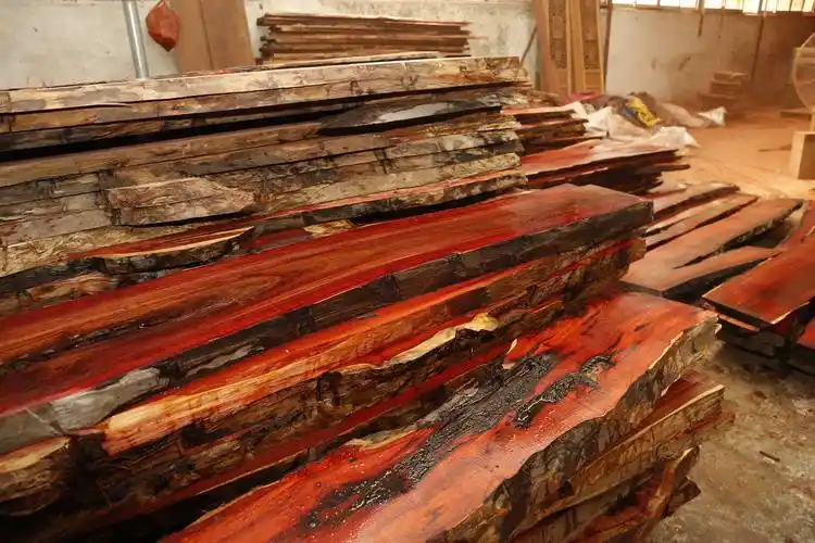 经过不断洗牌,今天的红木家具质量越来越好!