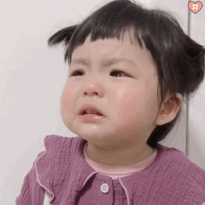 表情包动图小丸子一哭我就想笑系列这个是正常版本 一会发大脸特效的