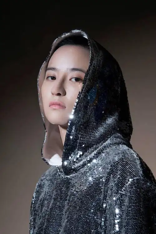 自2014年参加《中国好歌曲》,蒋一侨以一首《梦的